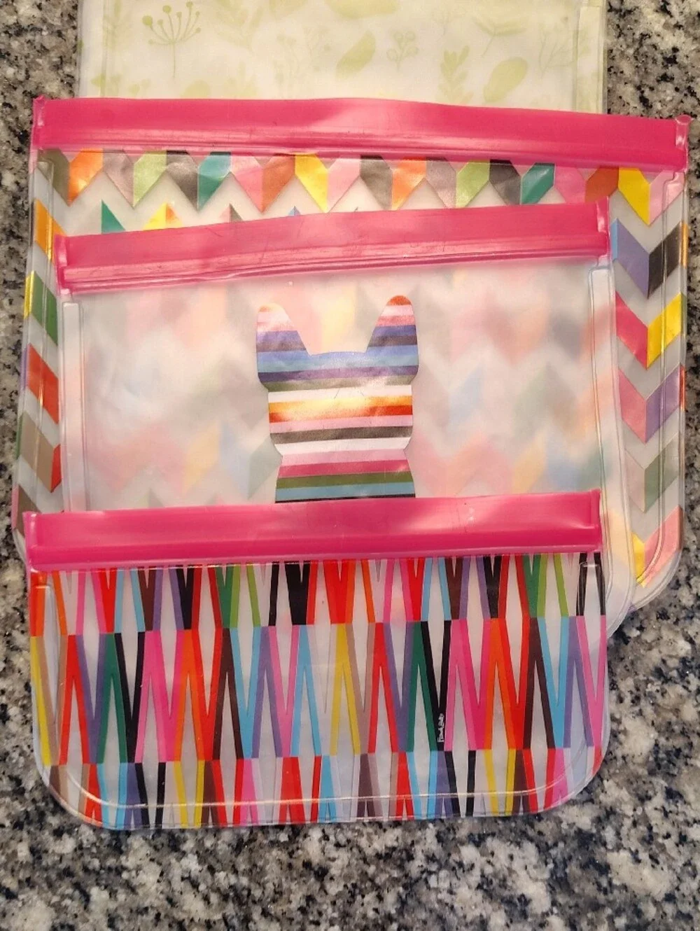 Set of Reusable Food Storage Bags And snack pods